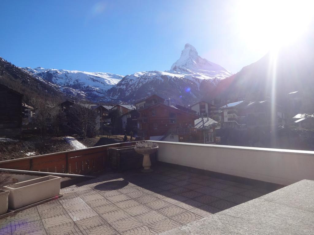 Artist Apartments & Hotel Garni Zermatt Exterior photo